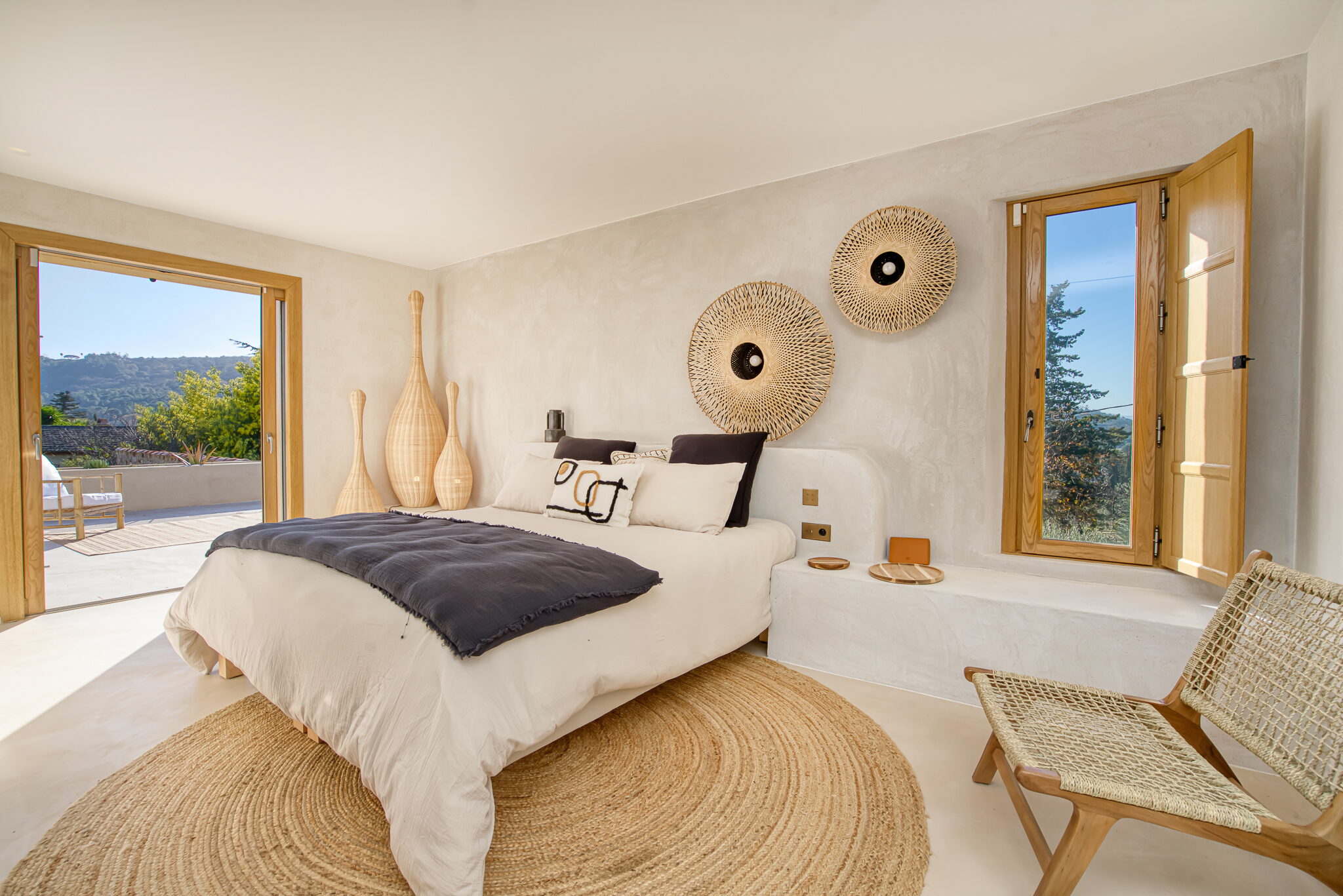 Villa Nu in Saint-Tropez, contemporary villa for rent with Azur Dream Saint-Tropez