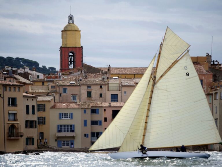 Les Voiles de Saint-Tropez en VIP : une expérience sur mesure orchestrée par Azur Dream Saint-Tropez