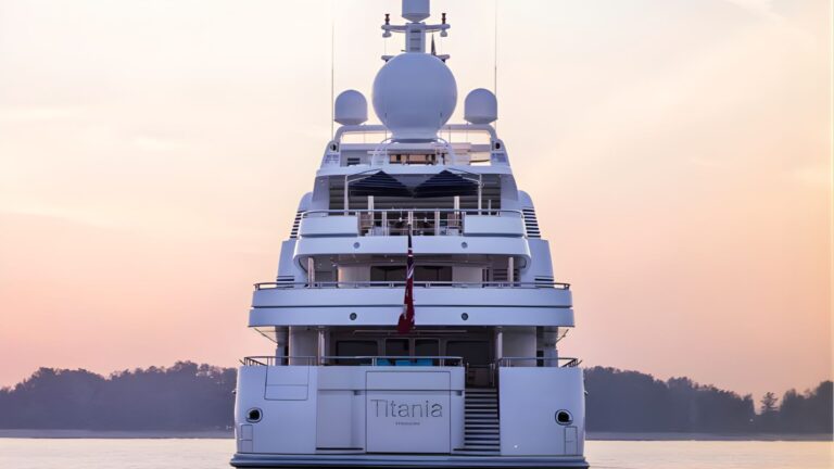 Yacht charter Saint-Tropez – TITANIA 73 m superyacht, photo 8 – Azur Dream Saint-Tropez