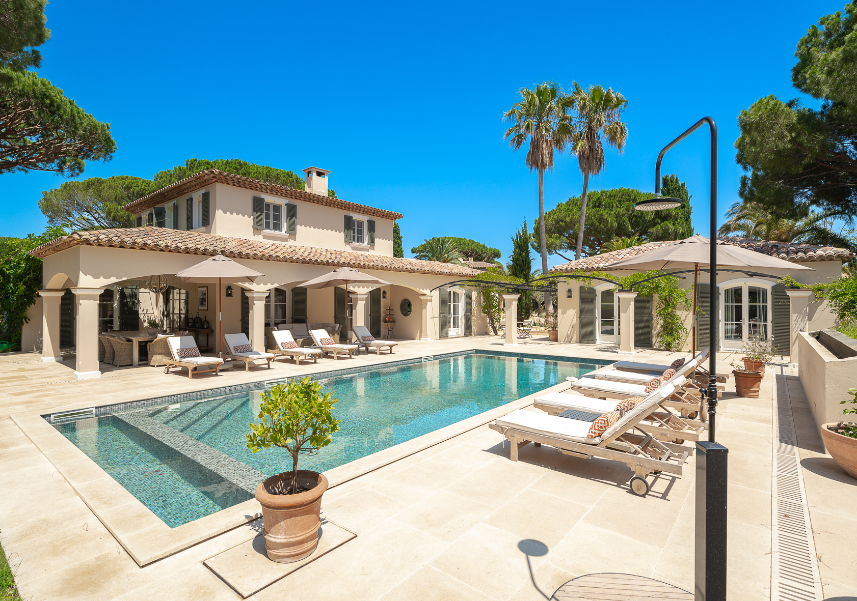 Location de villas de luxe Azur Dream Saint-Tropez