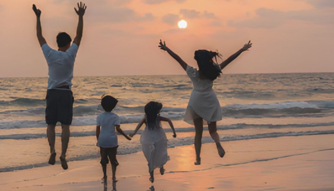 Vacances en famille à Saint-Tropez : villa privée, yacht et art de vivre