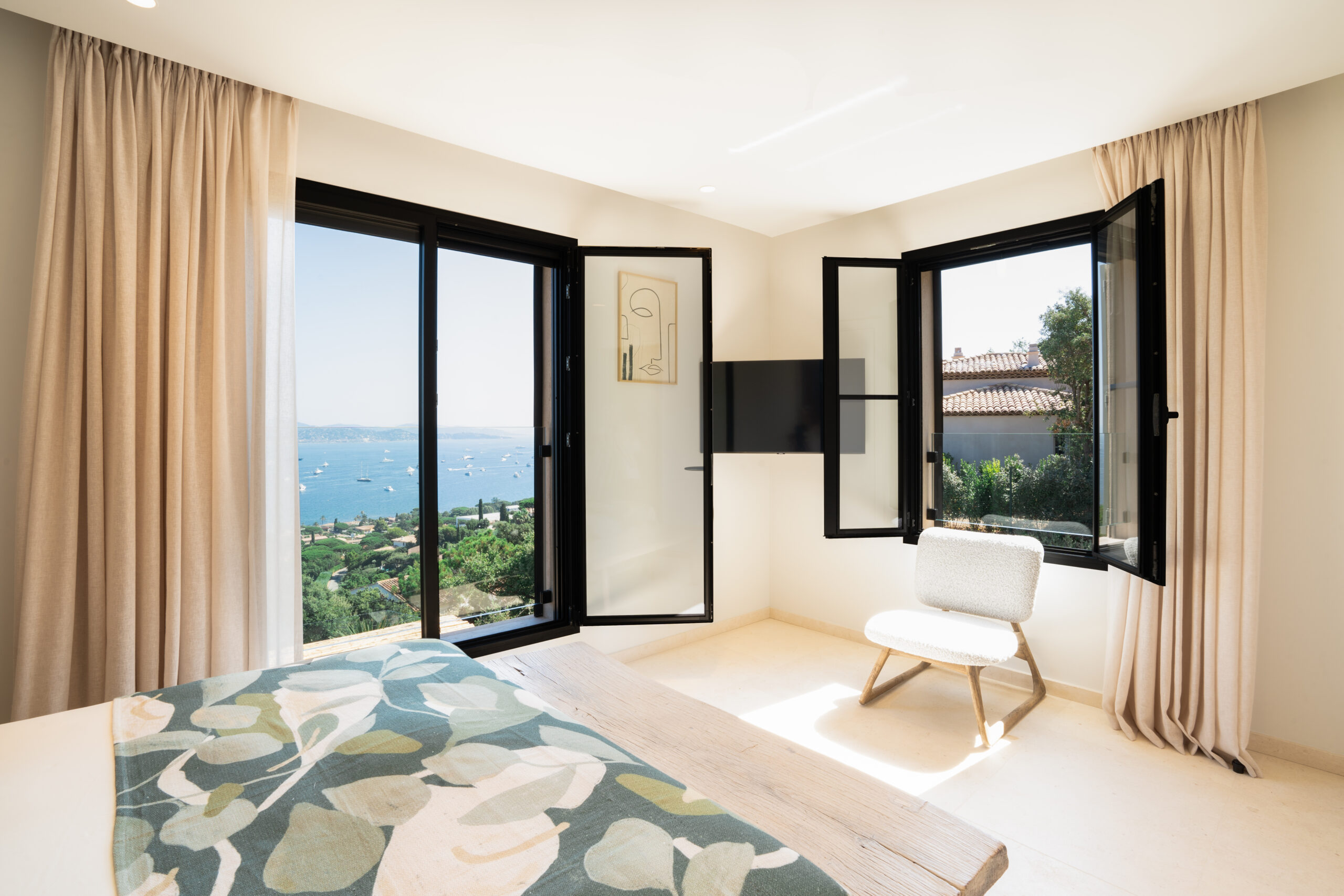 Villa Bel Air with unrivalled sea views over the Gulf of Saint-Tropez
