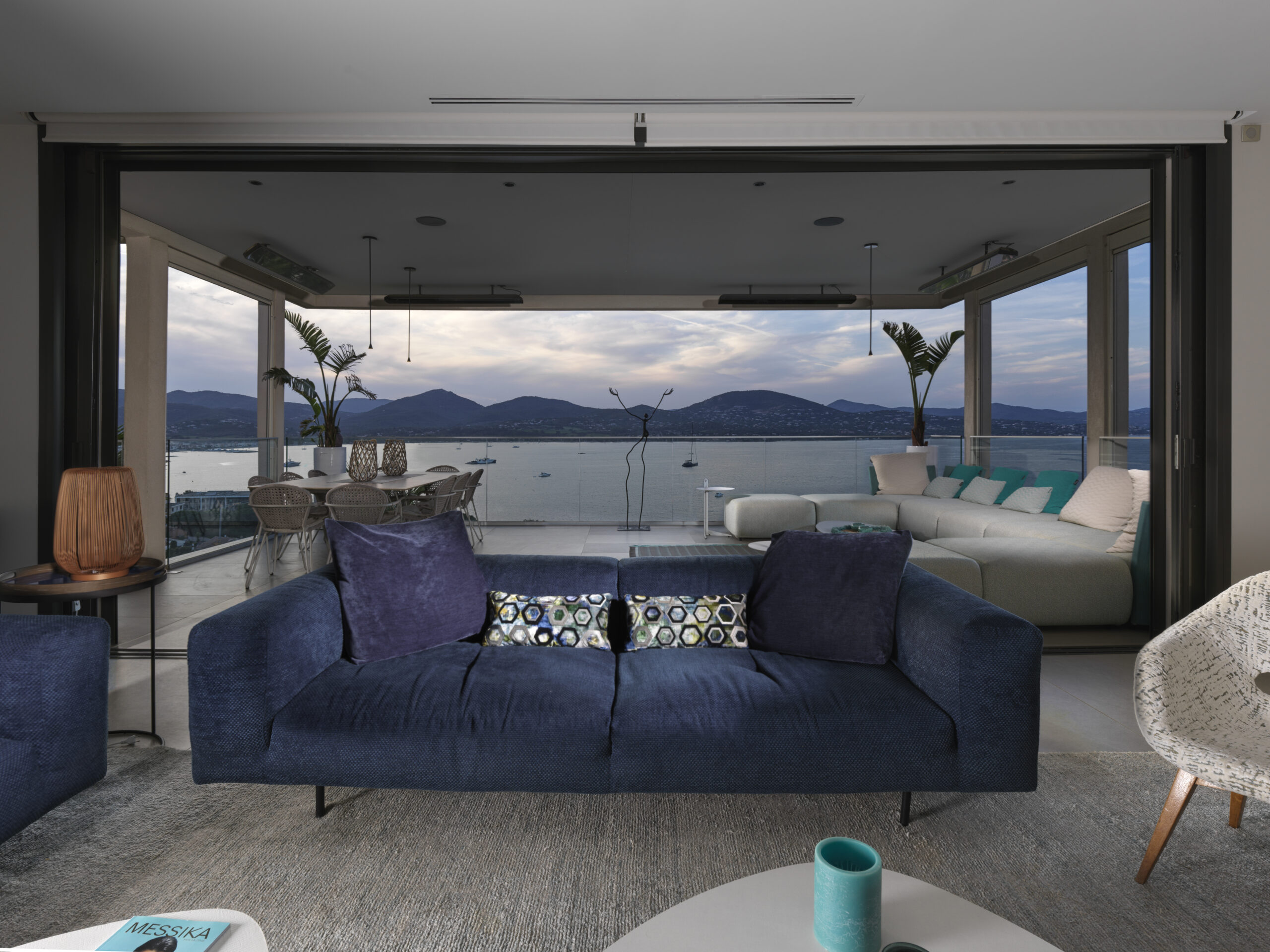 VILLA AZUR vue sur la mer aux portes de saint tropez