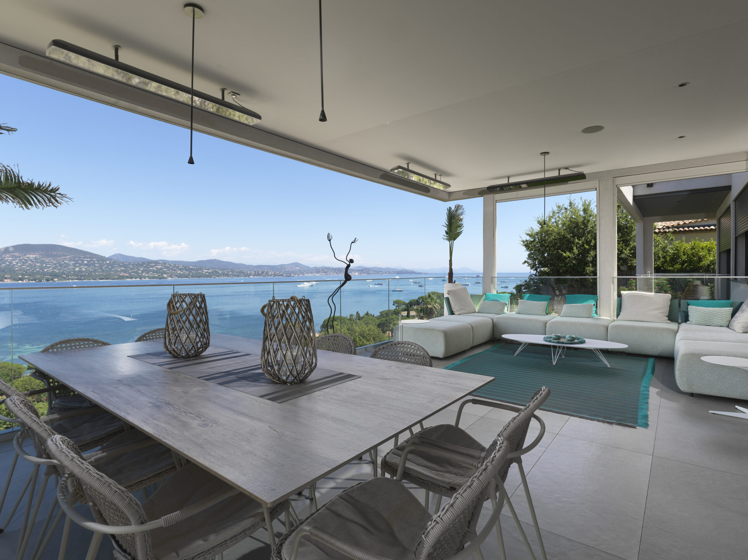 VILLA AZUR vue sur la mer aux portes de saint tropez