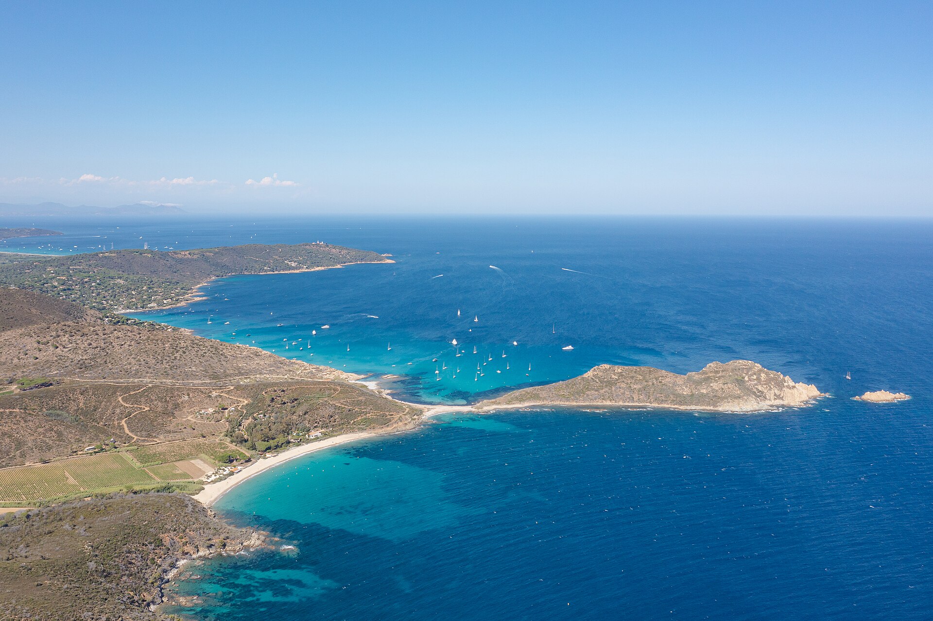 The turquoise coves of the Ramatuelle coastline
