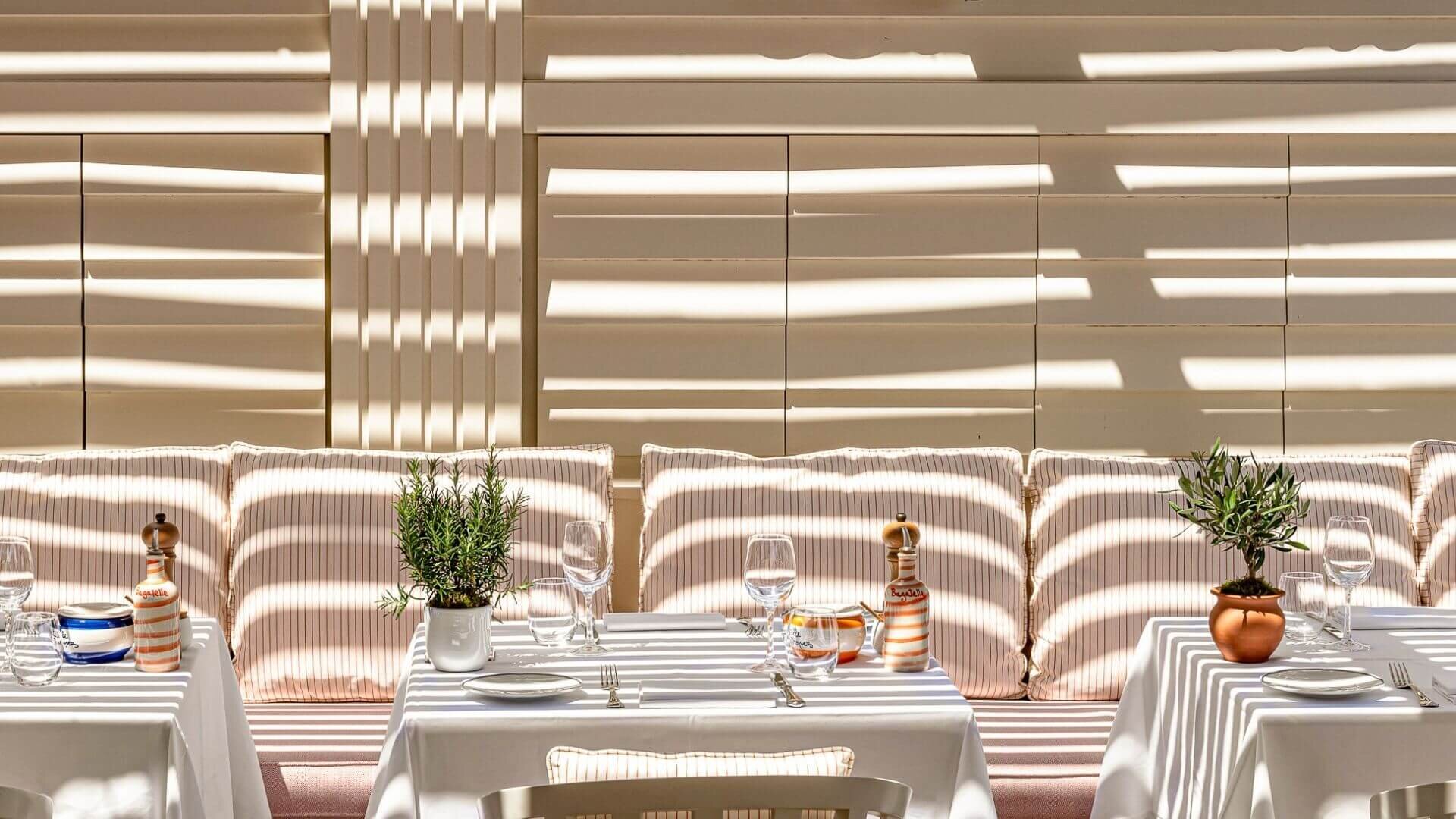 La terrasse de Bagatelle sur la plage de Pampelonne