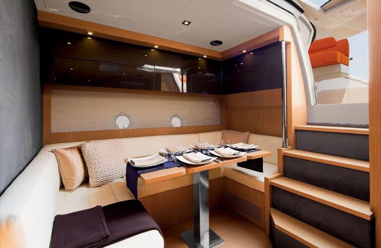 Yacht M/Y AZIMUT ATLANTIS 48 à louer à Saint-Tropez avec équipage, photo 9