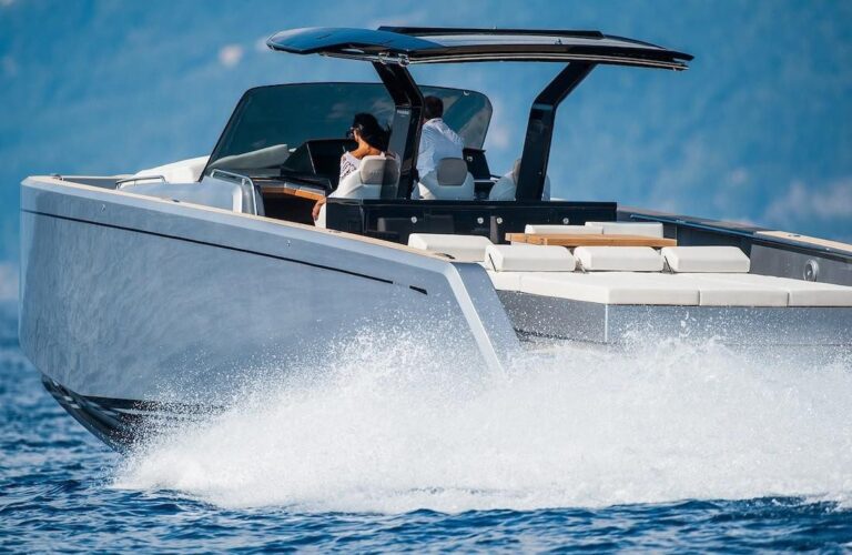 Yacht M/Y PARDO 43 à louer à Saint-Tropez avec équipage, photo 4