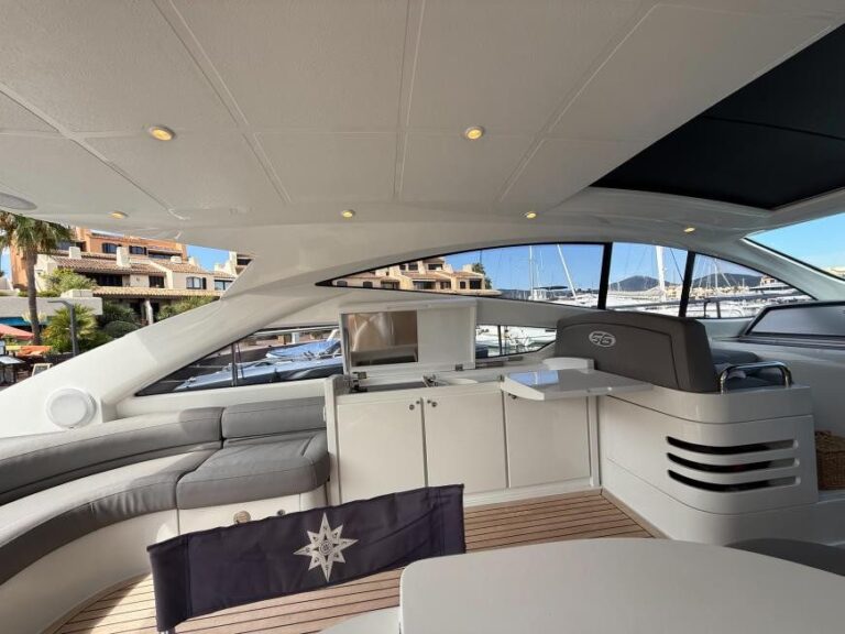 Yacht M/Y PERSHING 56 à louer à Saint-Tropez avec équipage, photo 6