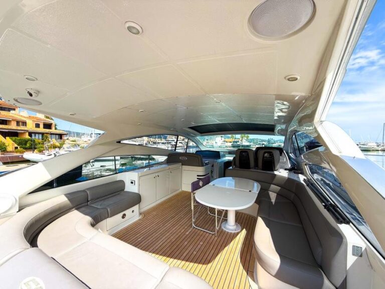 Yacht M/Y PERSHING 56 à louer à Saint-Tropez avec équipage, photo 8