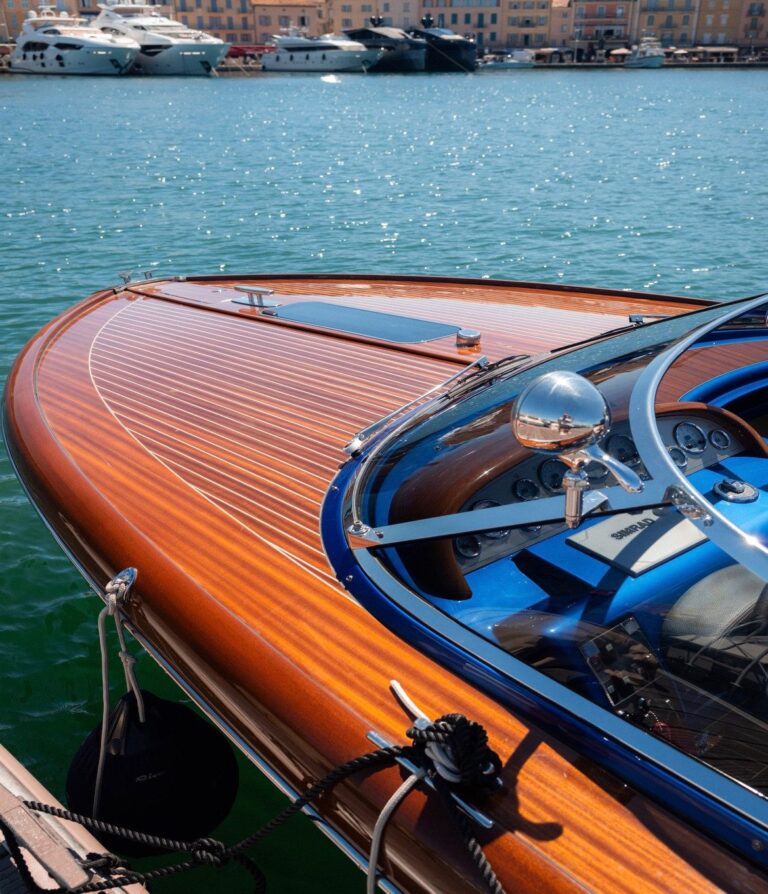Yacht RIVA 3 SUPER AQUARIVA à louer à Saint-Tropez avec équipage, photo 4