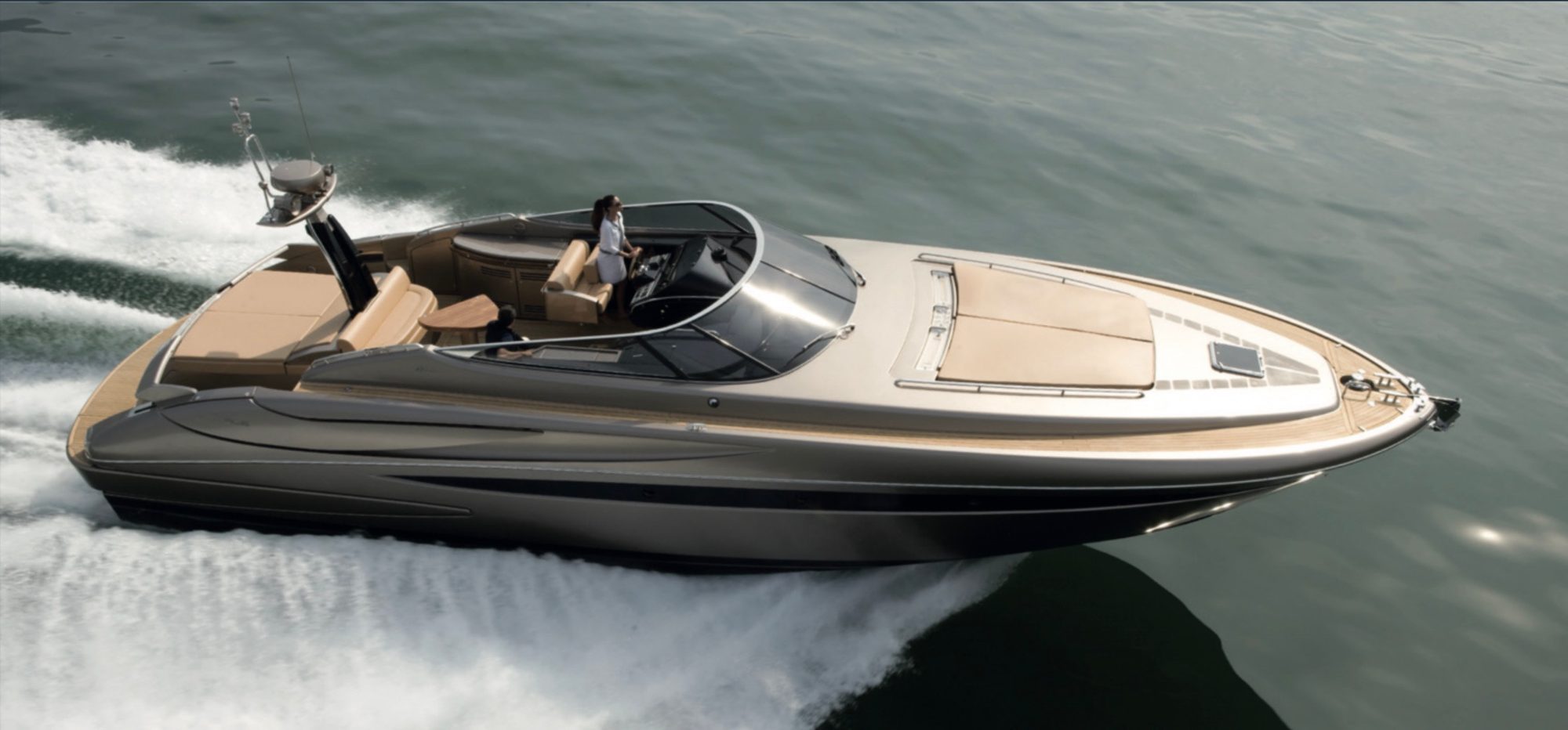 Location yacht M/Y RIVA RIVALE 52 Saint-Tropez – Azur Dream Saint-Tropez