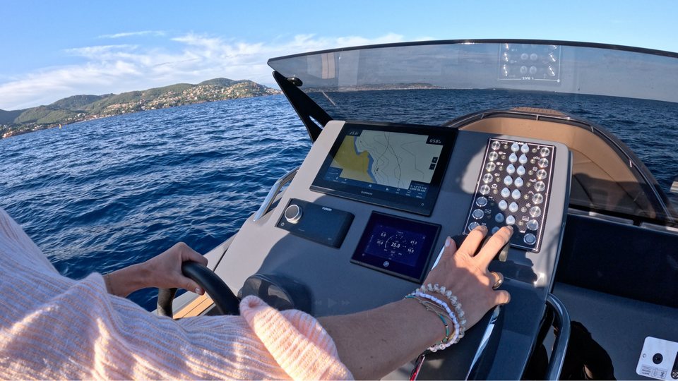 ZAR Formenti 85 SL Islamorada boat rental Saint-Tropez – Azur Dream Saint-Tropez