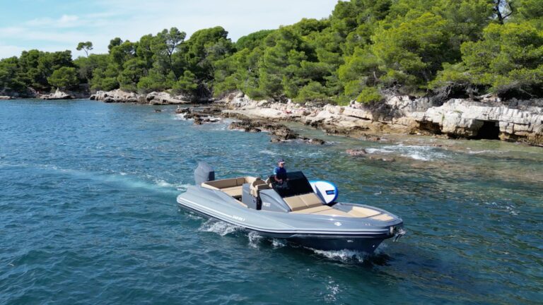 ZAR Formenti 85 SL Islamorada boat rental Saint-Tropez – Azur Dream Saint-Tropez