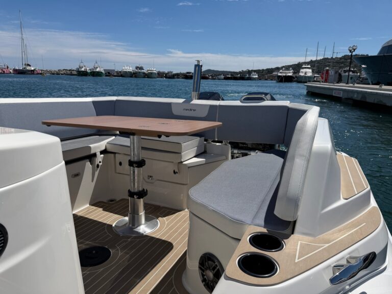 Zodiac Medline 9 Hard Top KB boat rental Saint-Tropez – Azur Dream Saint-Tropez