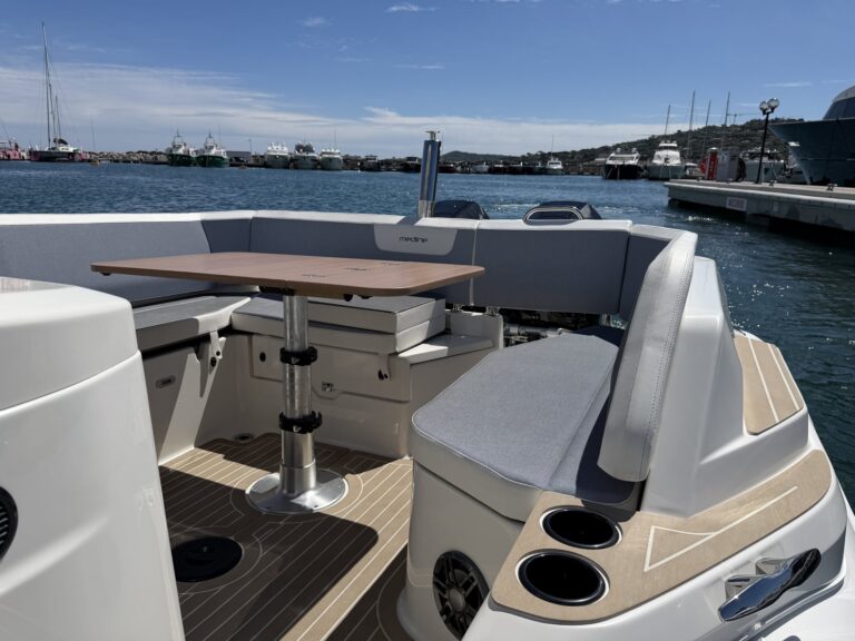 Zodiac Medline 9 Hard Top KB boat rental Saint-Tropez – Azur Dream Saint-Tropez
