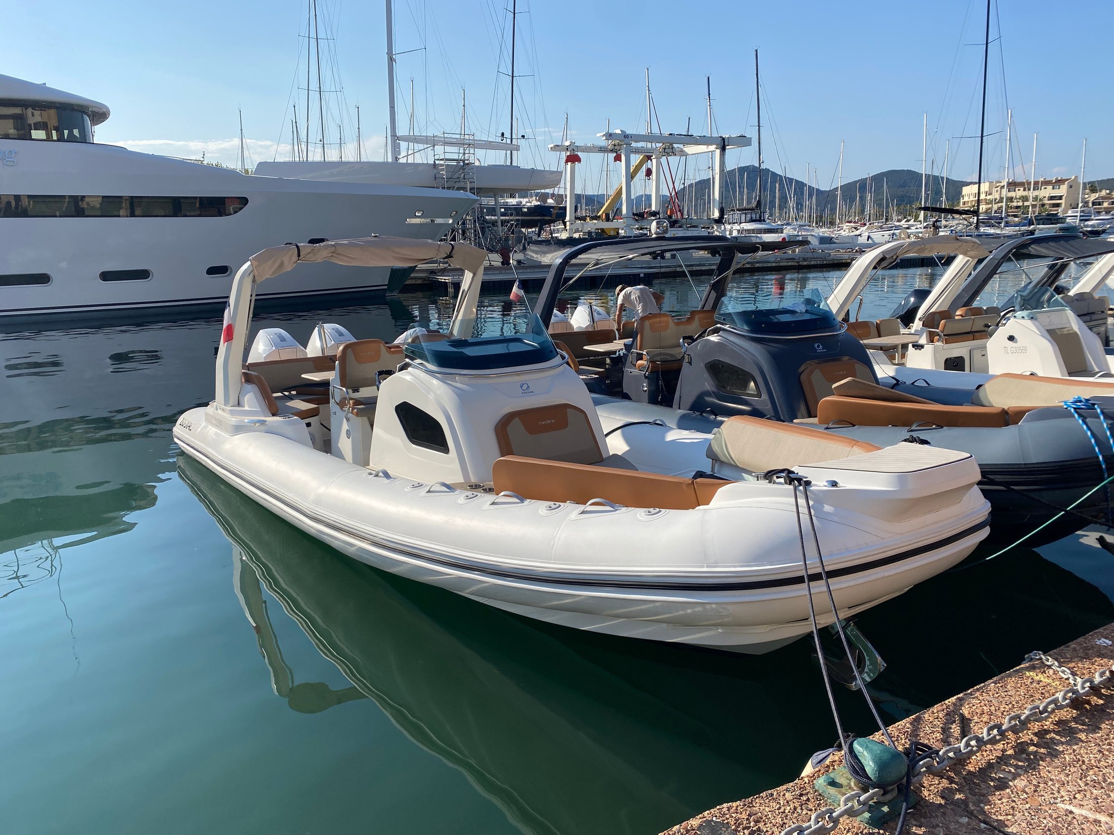 Zodiac Medline 9 Lilou boat rental Saint-Tropez – Azur Dream Saint-Tropez