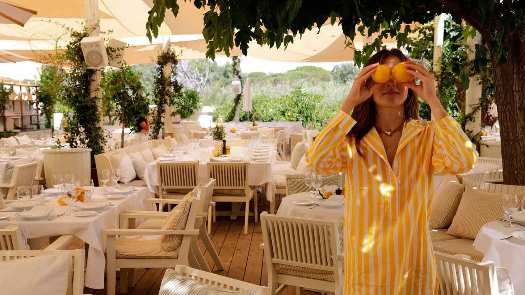 Déjeuner chic chez Loulou sur la plage de Pampelonne
